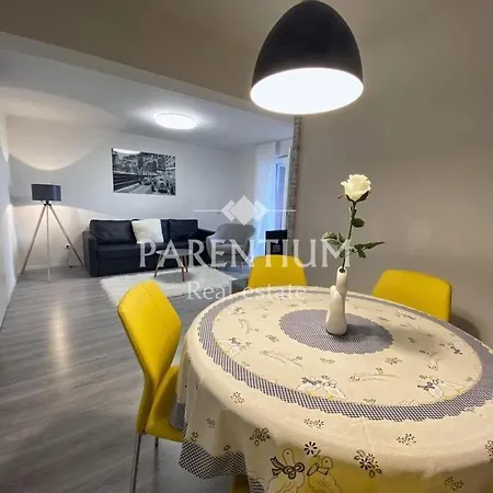 Apartment Ronaldo Porec Exterior photo