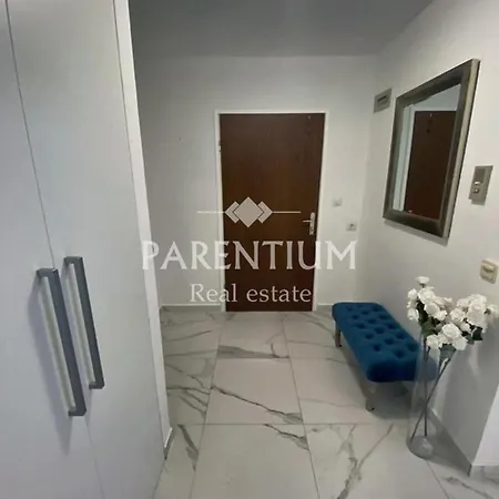 Apartment Ronaldo Porec Exterior photo