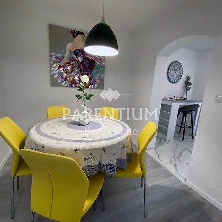 Apartment Ronaldo Porec Exterior photo